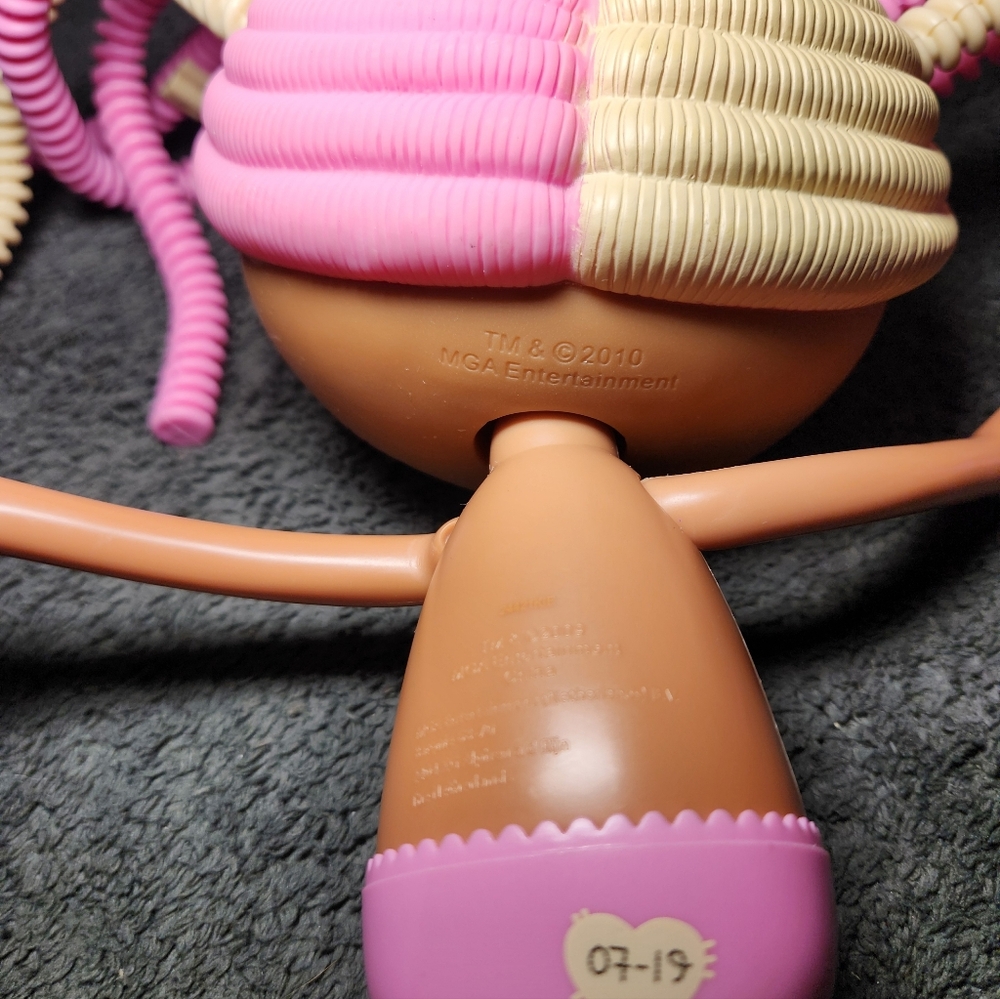 Lalaloopsy Silly Hair Scoops Waffle Cone Doll Just The Doll - Picture 5 of 9